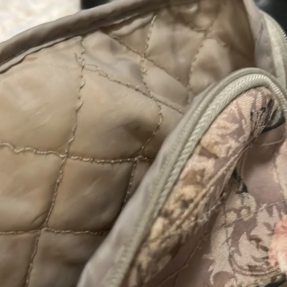 Two Matching Quilted Floral Zipper Pocket Make-up Bags